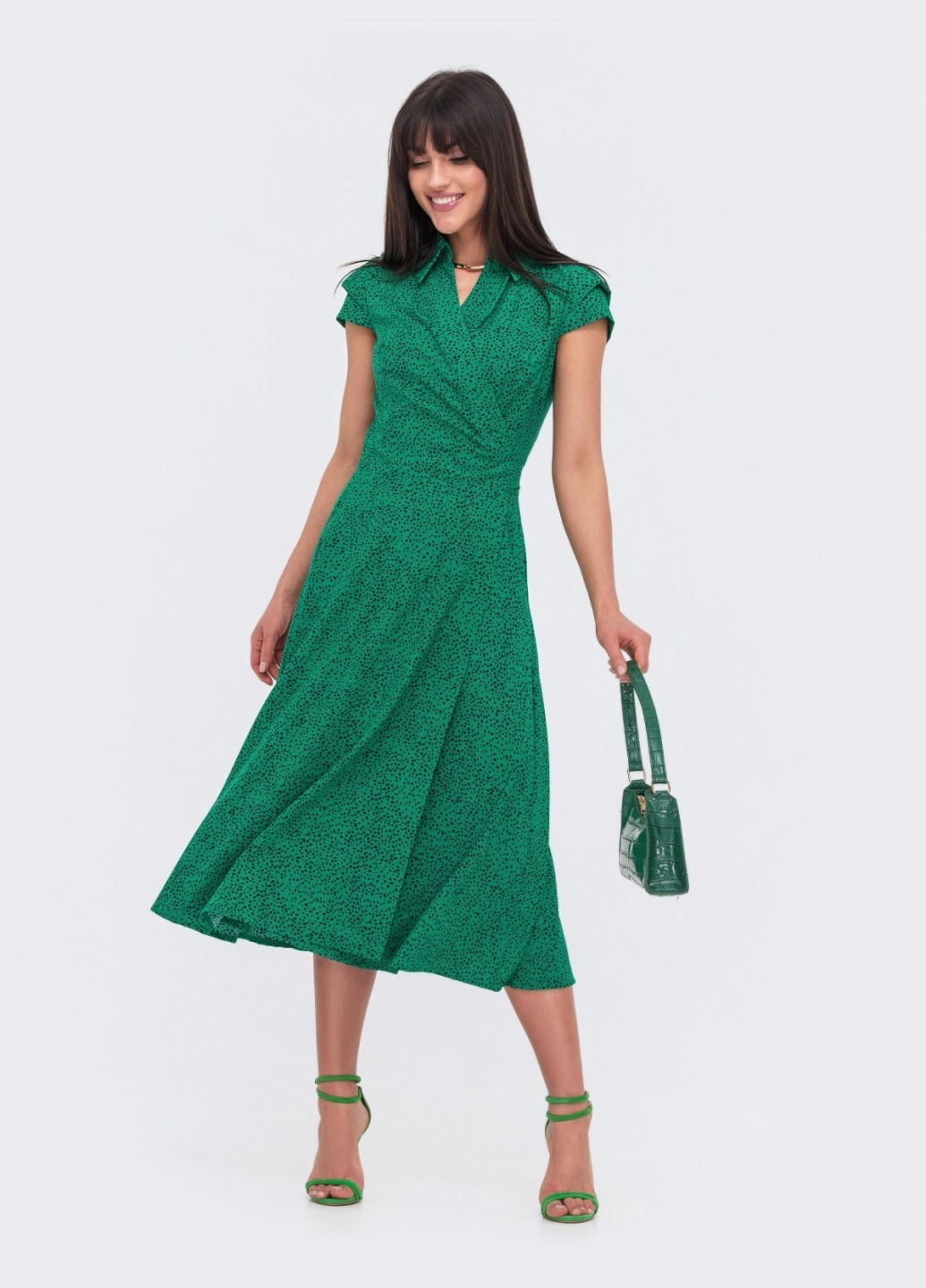 Зеленое платье-миди в горошек зеленое Dressa