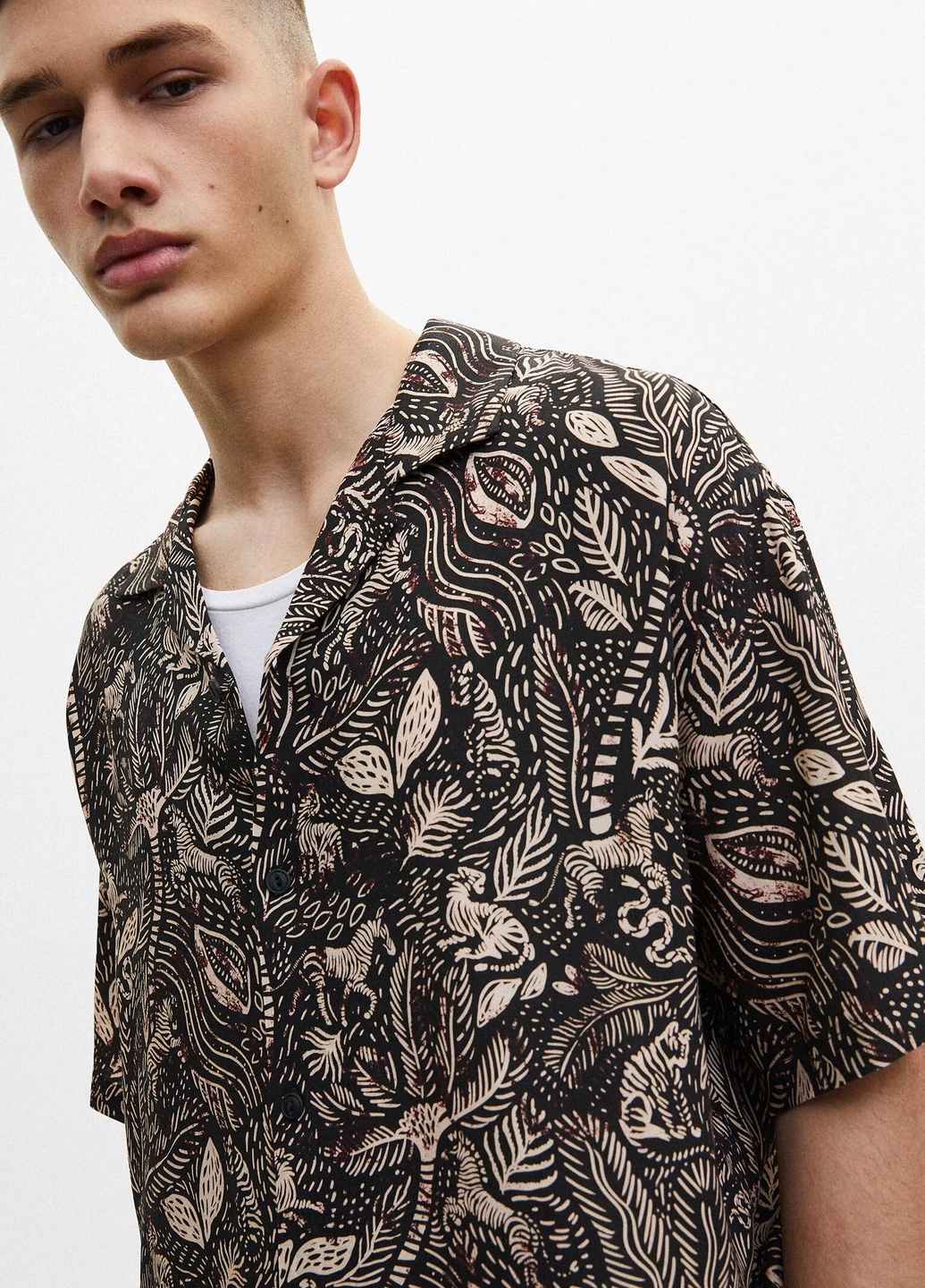 Черная рубашка Pull & Bear