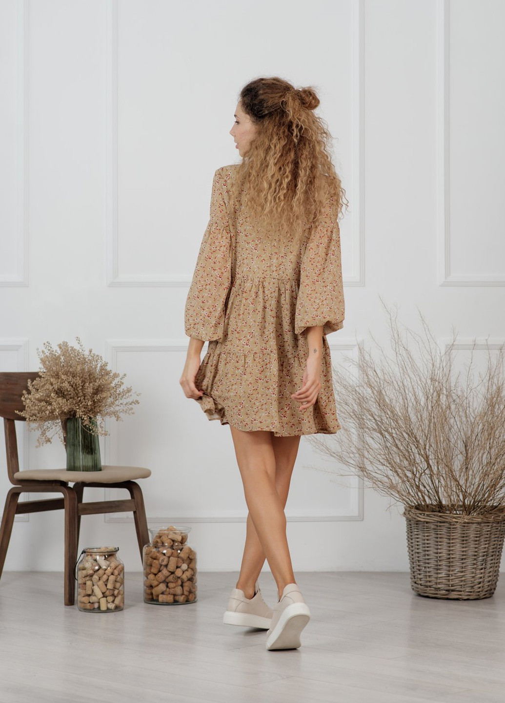 Бежевое платье Azuri