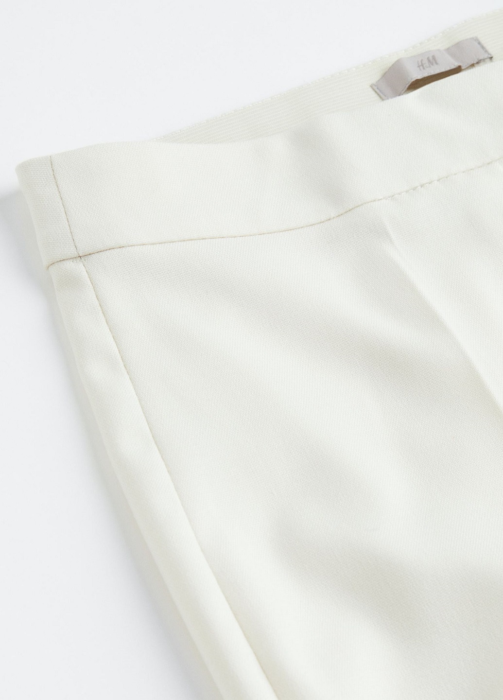 Молочные классические демисезонные брюки H&M