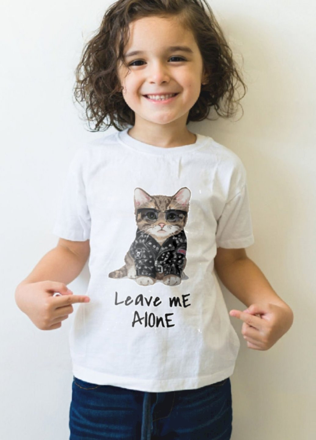 Белая демисезонная футболка детская белая "leave me alone" Young&Free