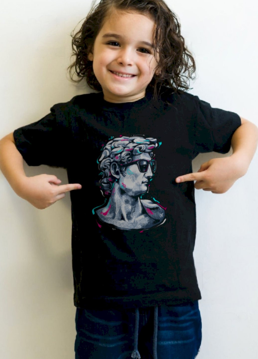 Черная демисезонная футболка детская черная "античність" Young&Free