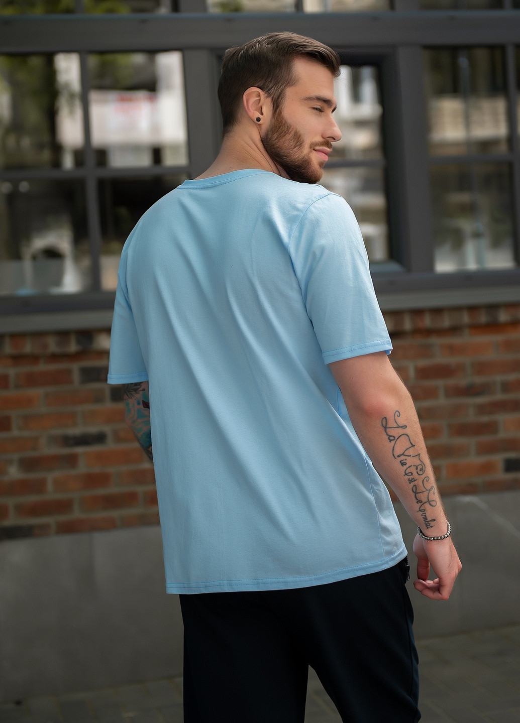 Хаки (оливковая) футболка их хлопкового трикотажа с патриотической символикой Tailer