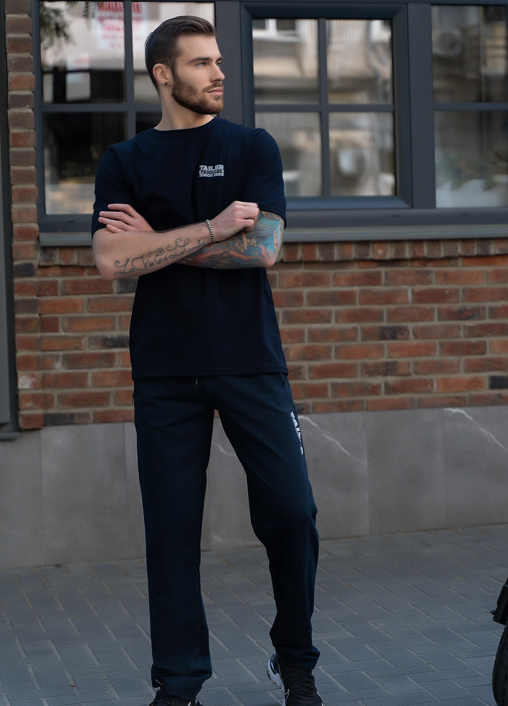 Хаки (оливковая) футболка их хлопкового трикотажа Tailer