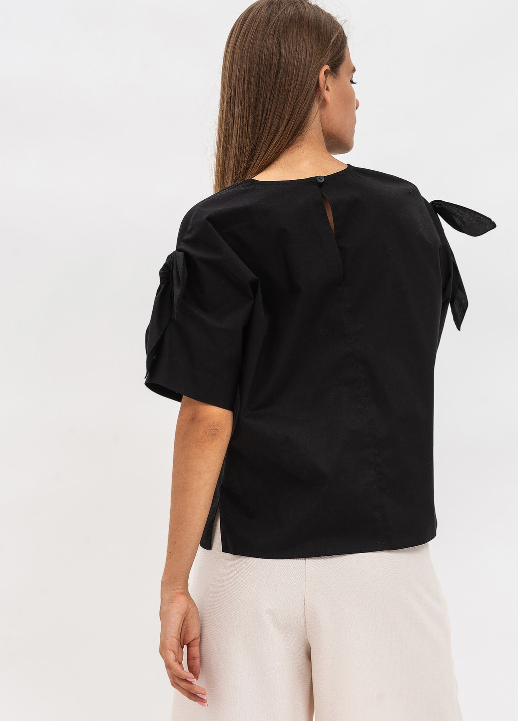 Черная демисезонная блуза Lesia Ливио 01