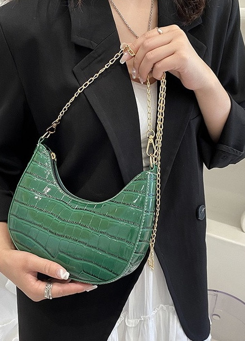 Женская маленькая сумочка рептилия багет крокодиловая кожа с золотой цепочкой зеленая No Brand (259474661)