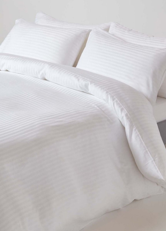 Постельное белье Белый Сатин страйп Полуторный 550579-1 MERISET (259501892)