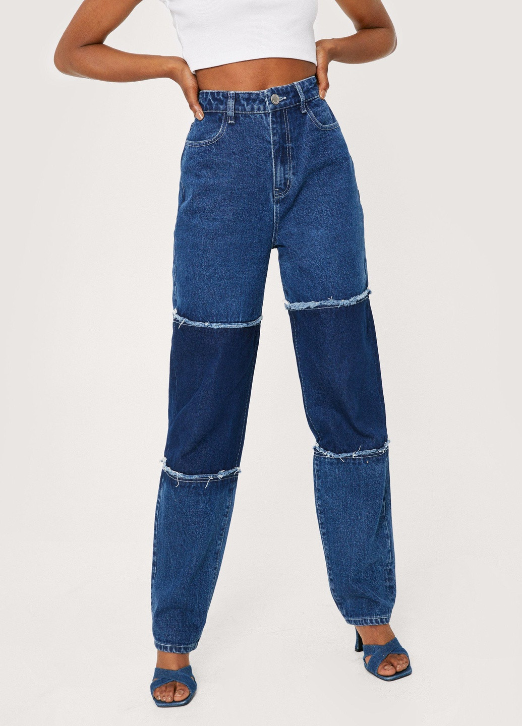 Розкльошені джинси з кольоровими блоками та пошарпаними швами Nasty Gal - (259555018)
