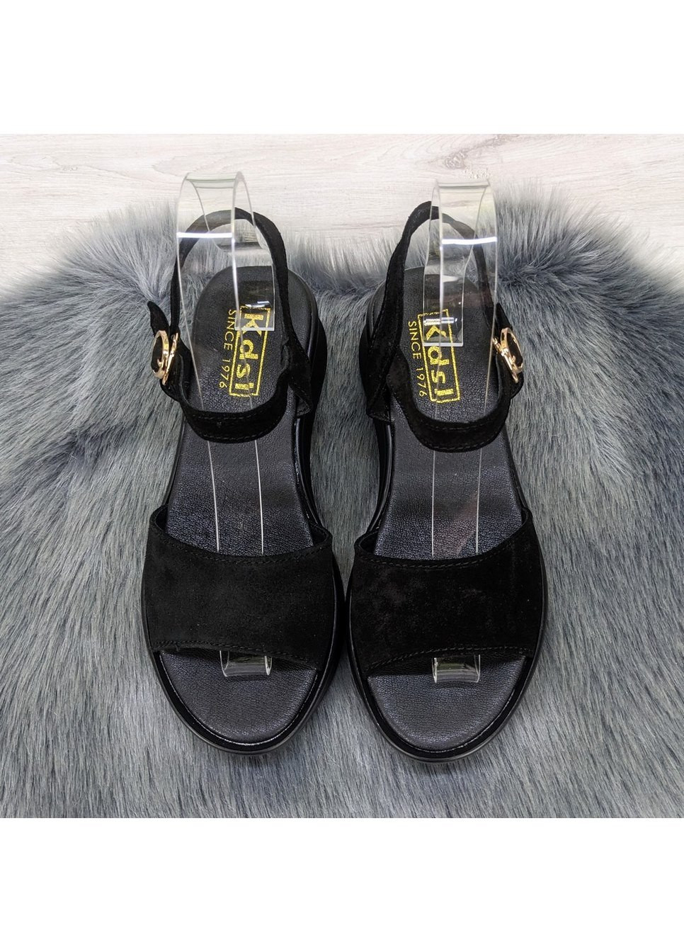 Черные босоножки женские замшевые на платформе Kadisailun