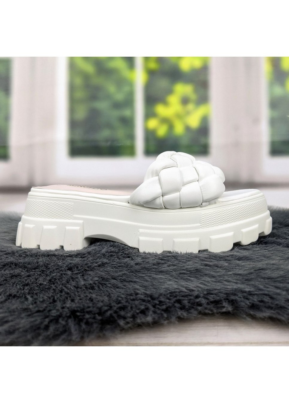 Шльопанці жіночі еко-шкіра плетінка на об'ємній підошві Mengfuna (259635647)