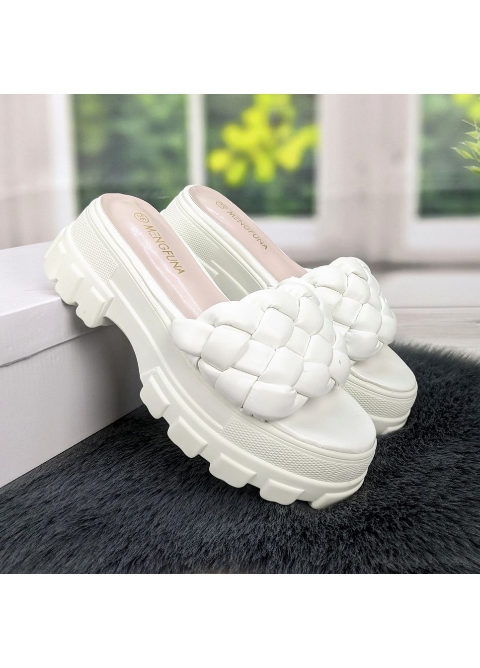 Шльопанці жіночі еко-шкіра плетінка на об'ємній підошві Mengfuna (259635647)
