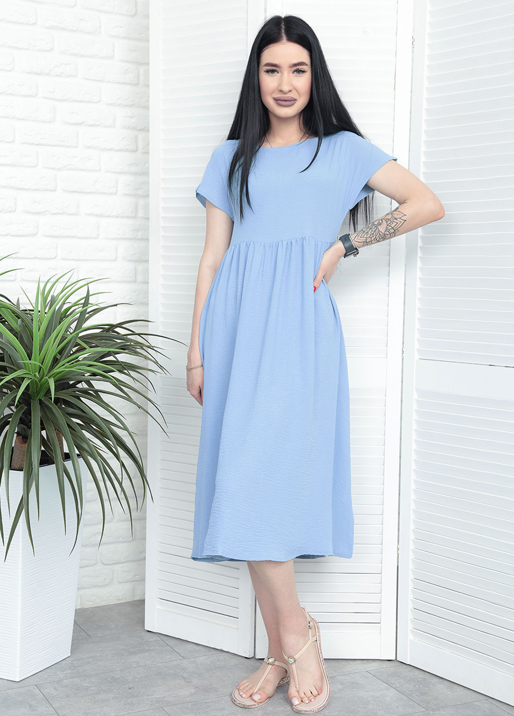 Голубое кэжуал летнее платье миди свободного кроя Fashion Girl