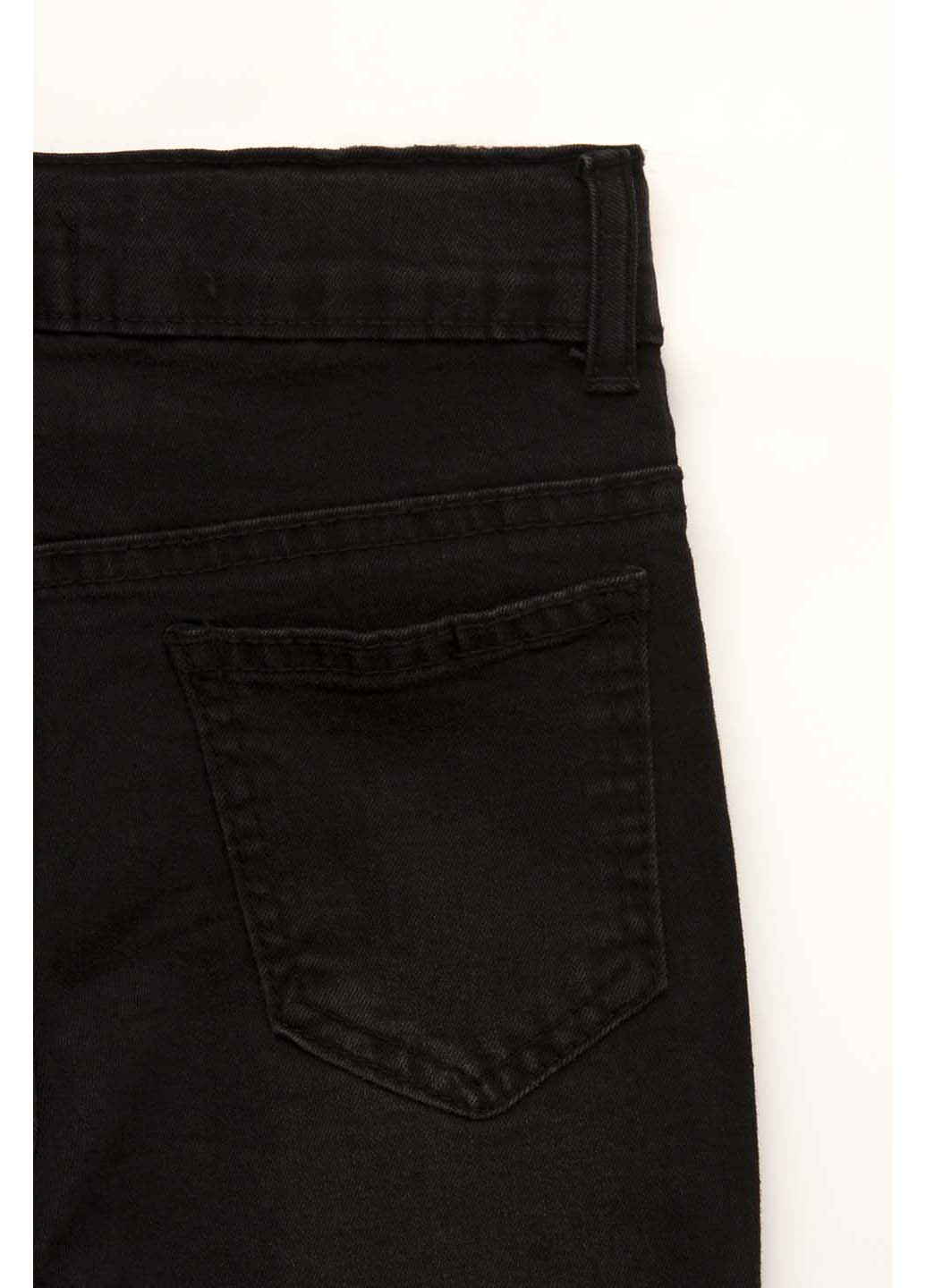 Черные демисезонные джинсы Beren