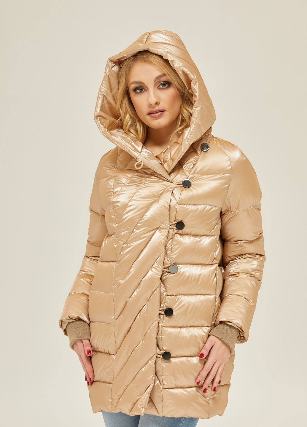 Бежевая зимняя куртка MN