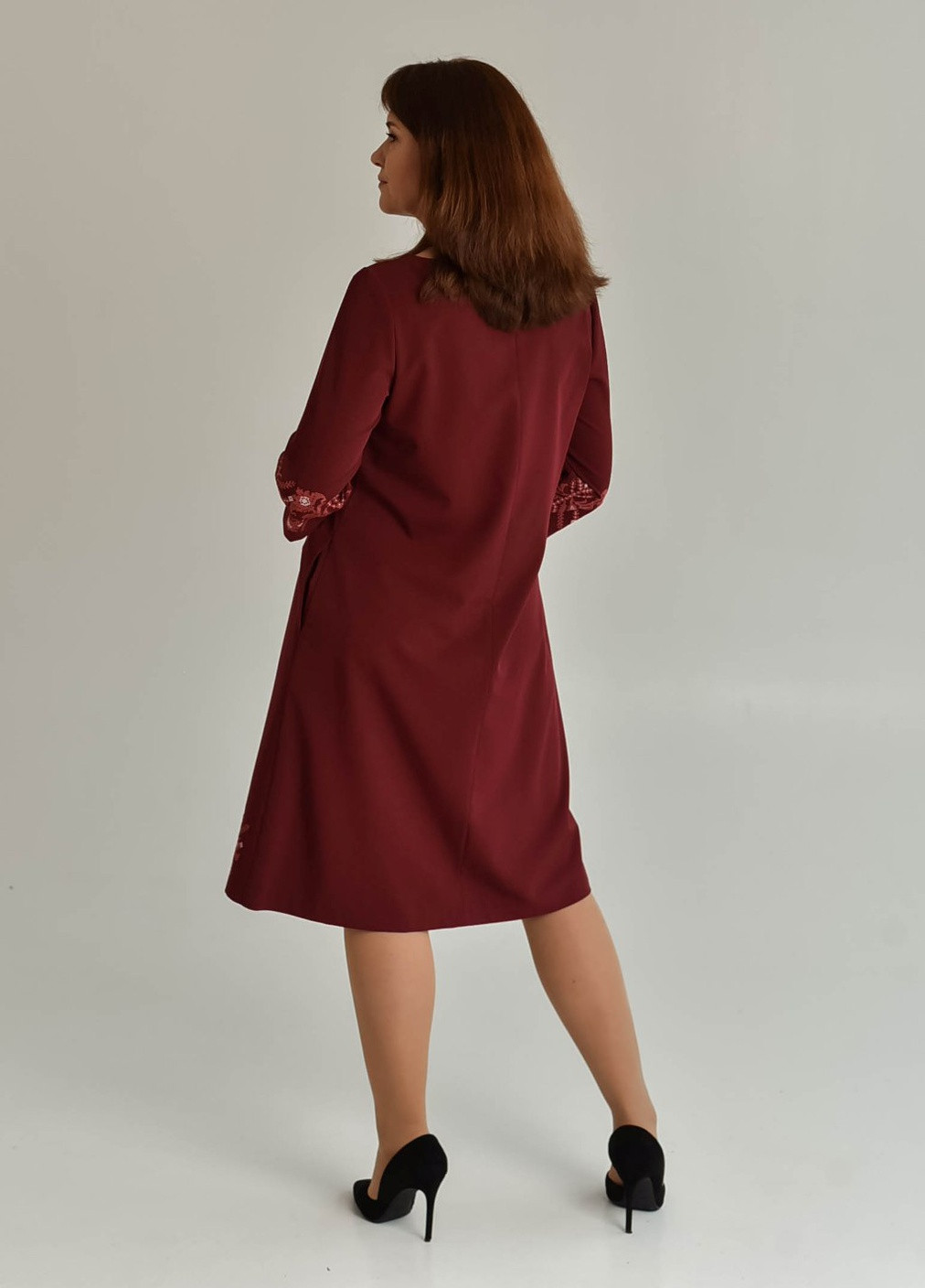 Бордова плаття Vyshyvanka вільна (259685120)