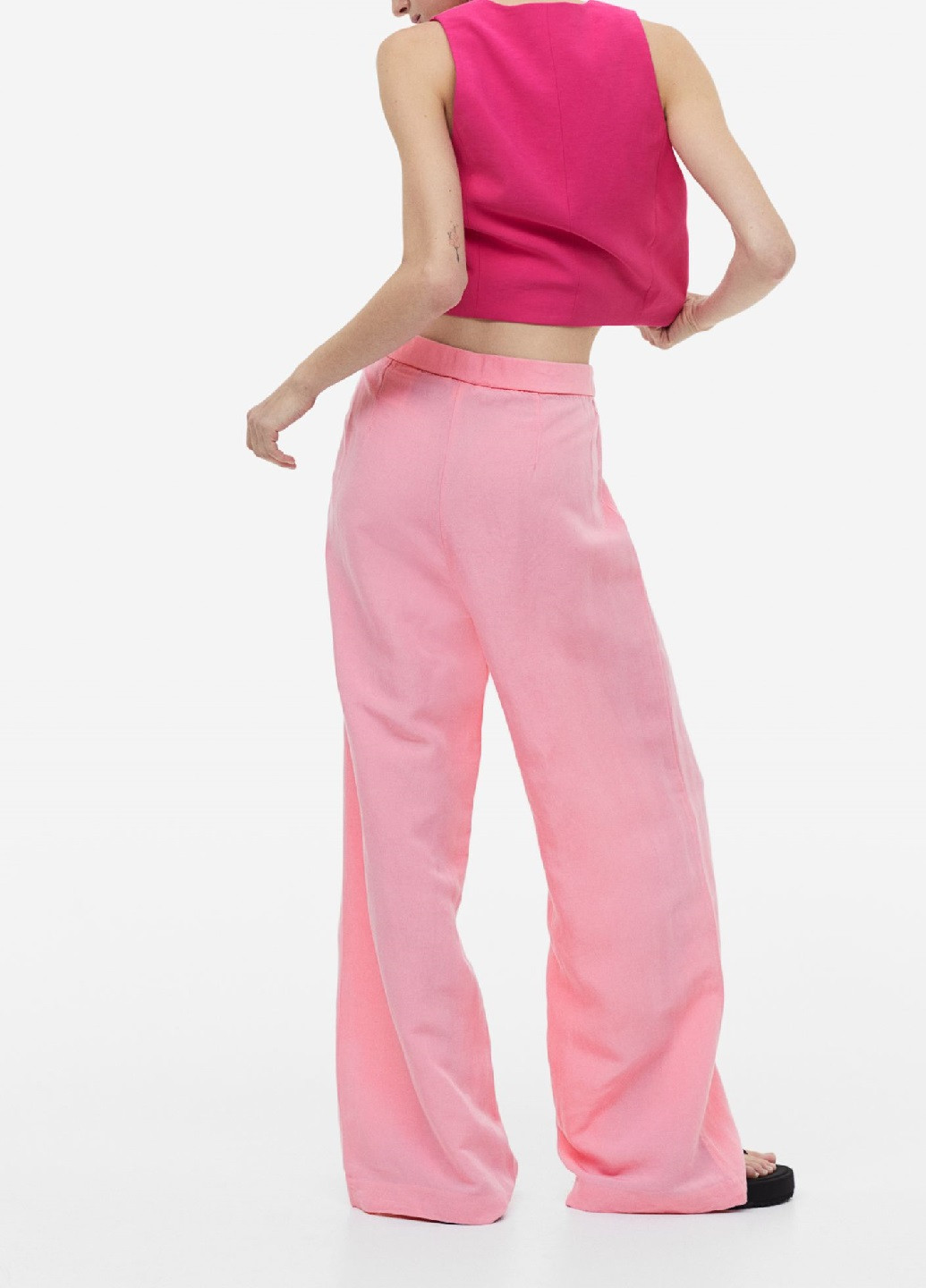 Светло-розовые классические летние брюки H&M