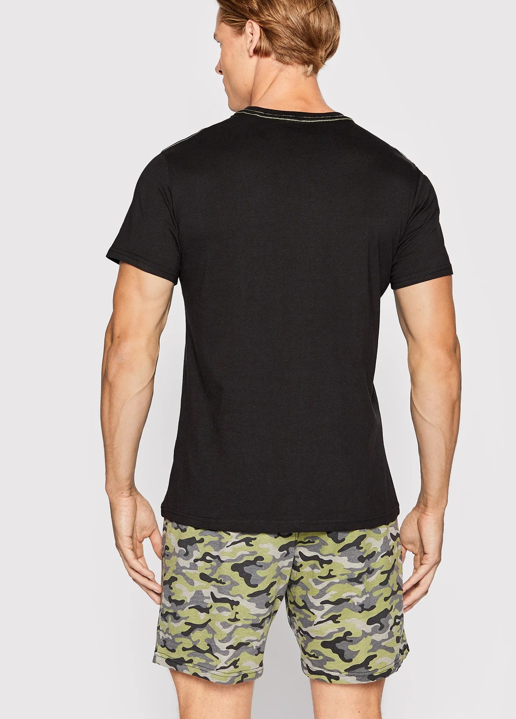 Мужская пижама футболка и шорты 39722 Nuke Henderson (259752970)