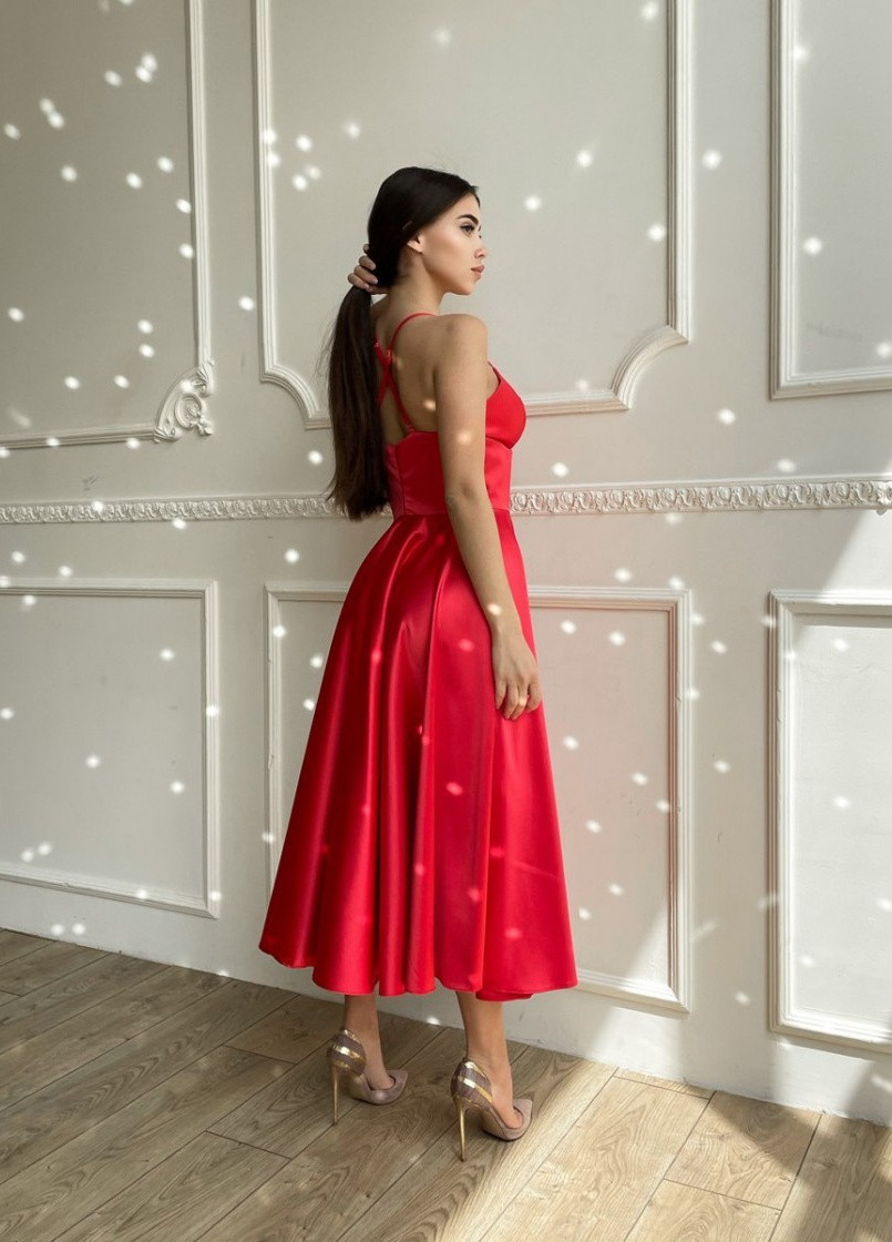 Красное вечернее платье с юбкой-солнце First Woman однотонное