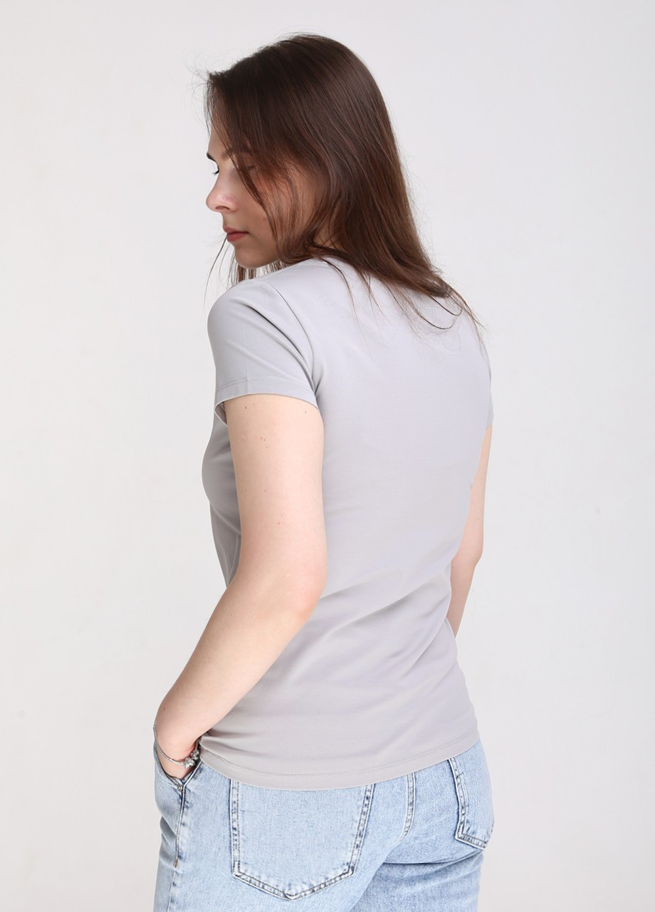 Сіра всесезон футболка жіноча сіра приталена з вишитим принтом з коротким рукавом JEANSclub Приталенная