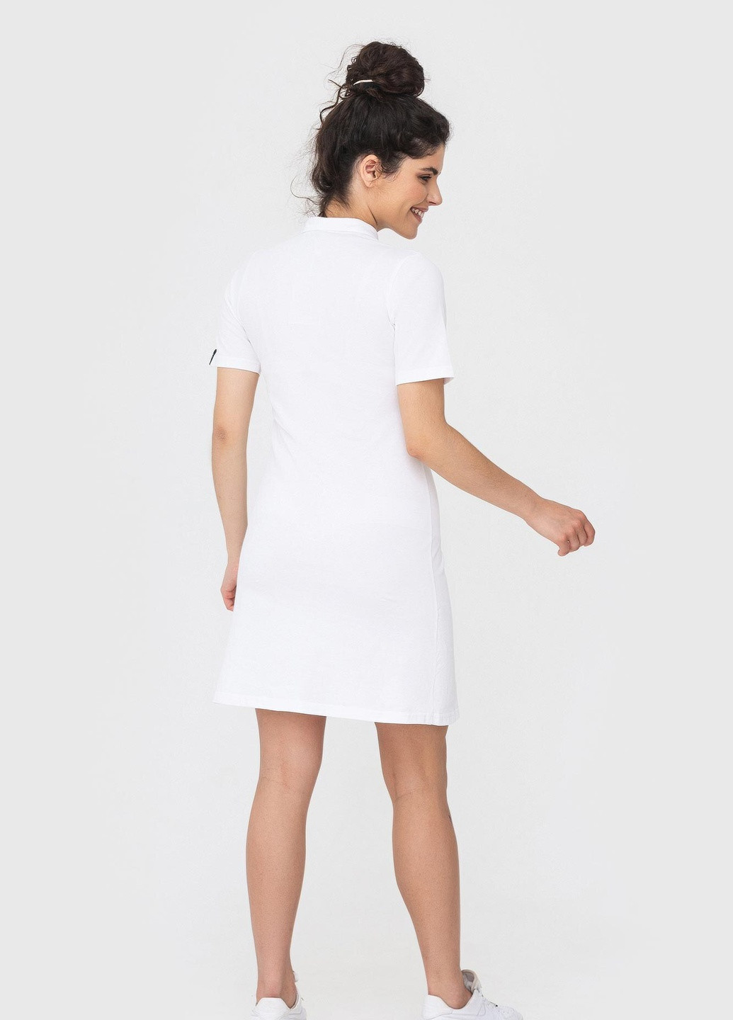 Белое кэжуал платье beam Garne однотонное
