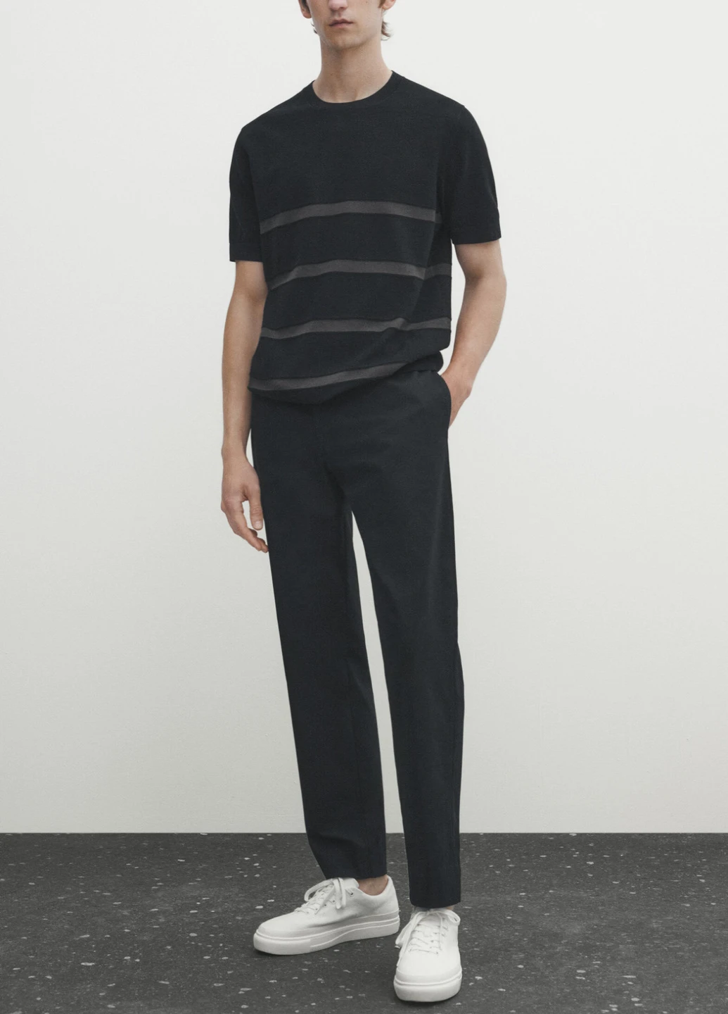 Чорна футболка Massimo Dutti