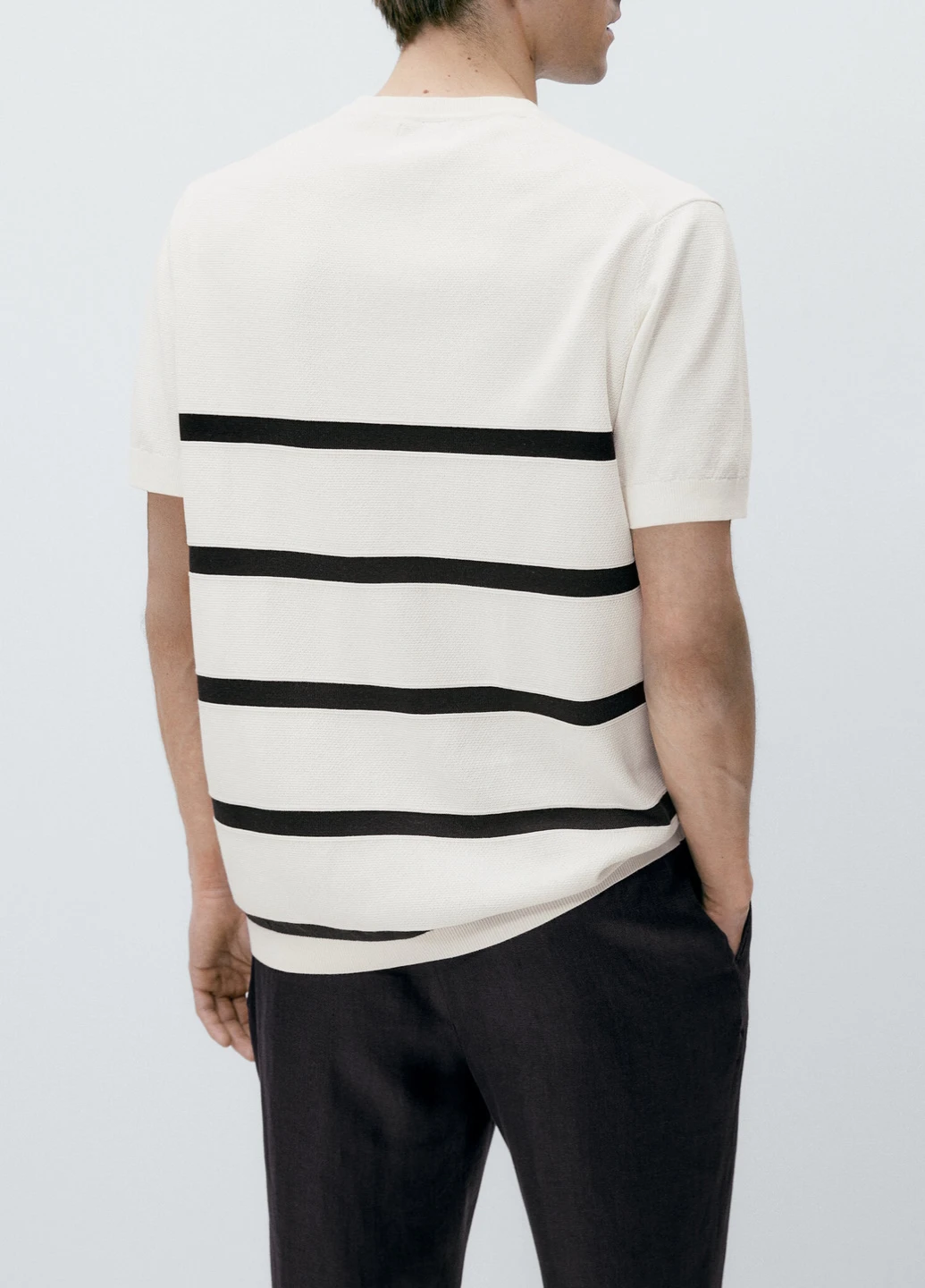 Молочна футболка Massimo Dutti