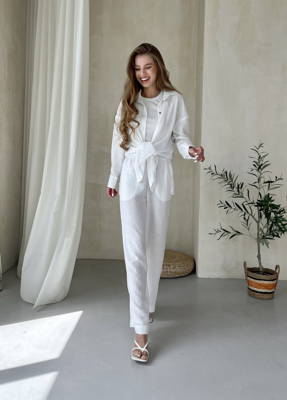 Женский костюм с широкими штанами и рубашкой из льна белый 100000542 Merlini лечче (259901077)