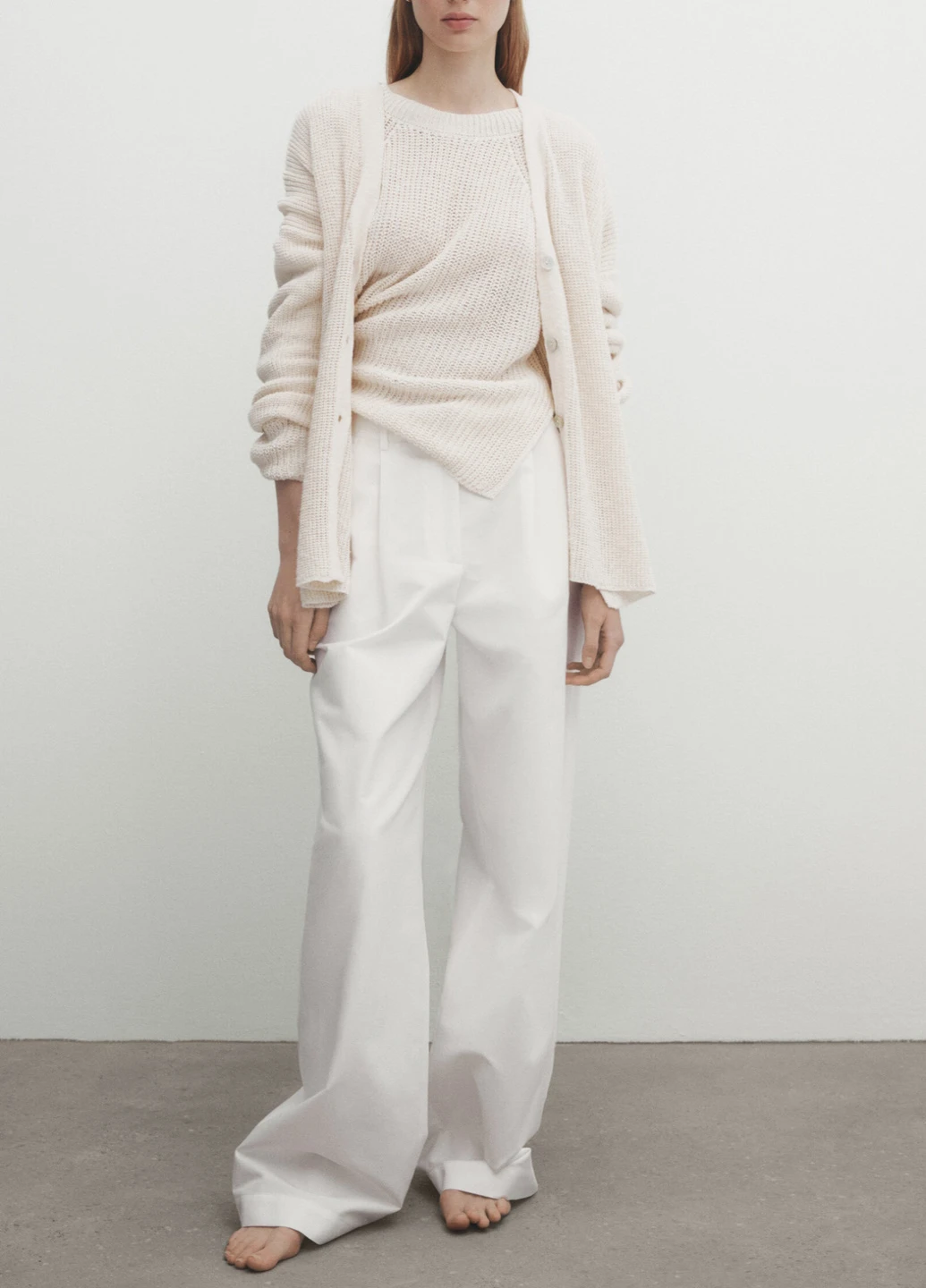 Молочний демісезонний светр Massimo Dutti