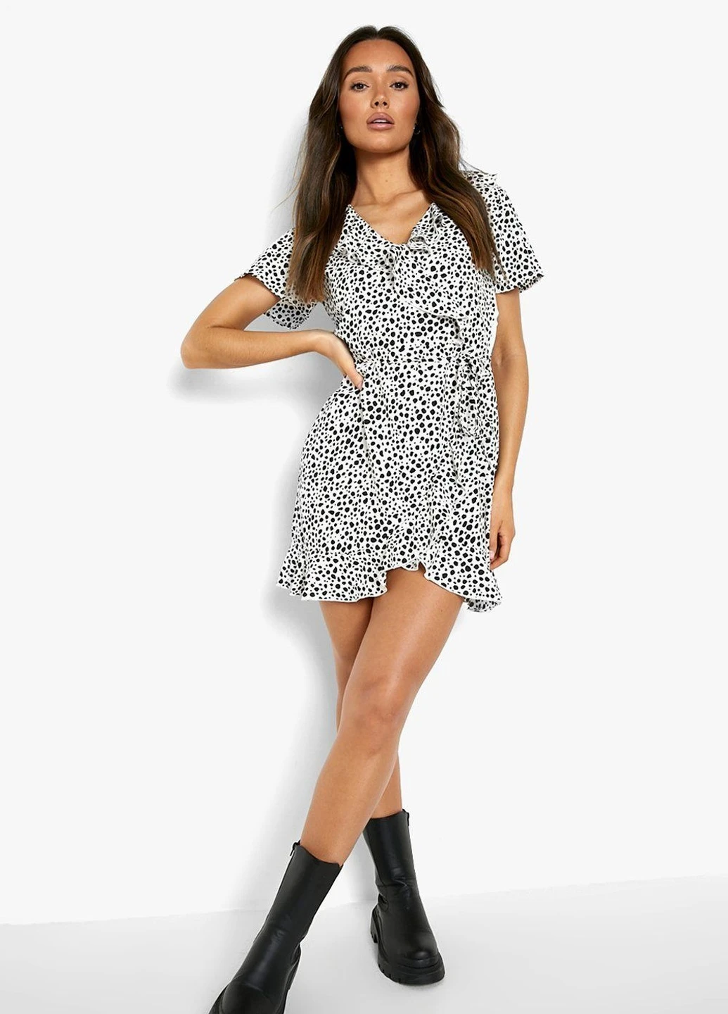 Белое платье Boohoo