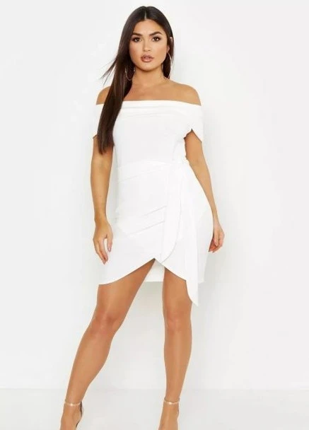 Білий сукня Boohoo