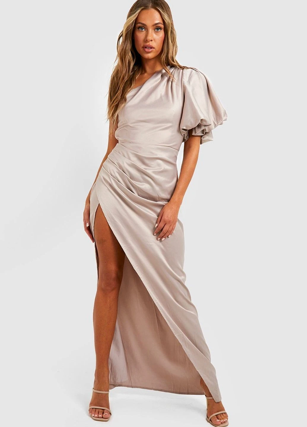 Молочна сукня Boohoo
