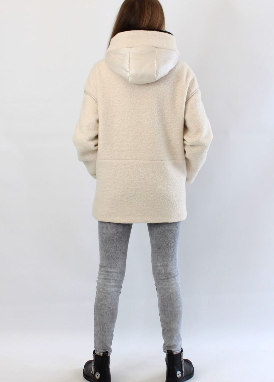 Біла демісезонна жіноча куртка з м'якою штучною валеною вовною в бежевому забарвленні Fodarlloy