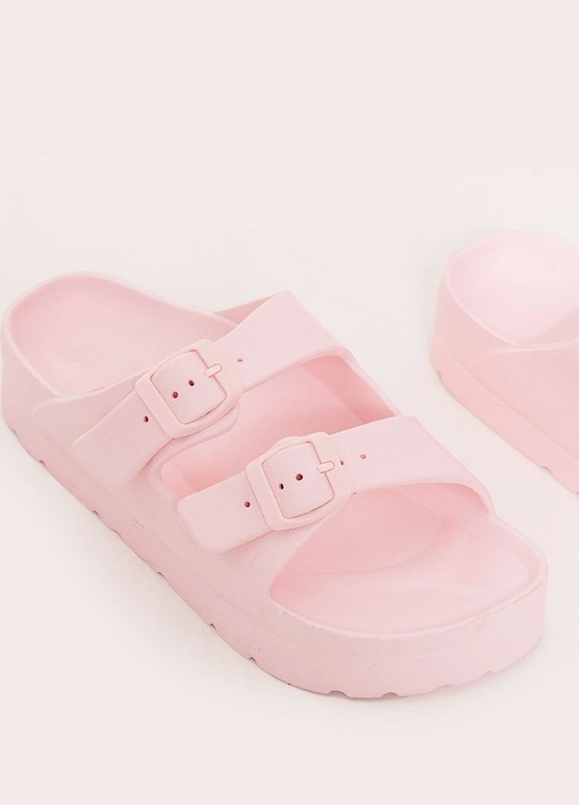 Розовые шлепанци PrettyLittleThing