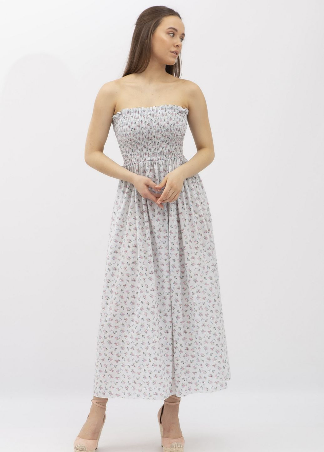 Молочное деловое платье Lesia однотонное