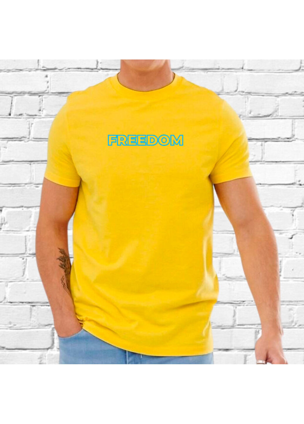 Желтая футболка з вишивкою freedom мужская желтый s No Brand