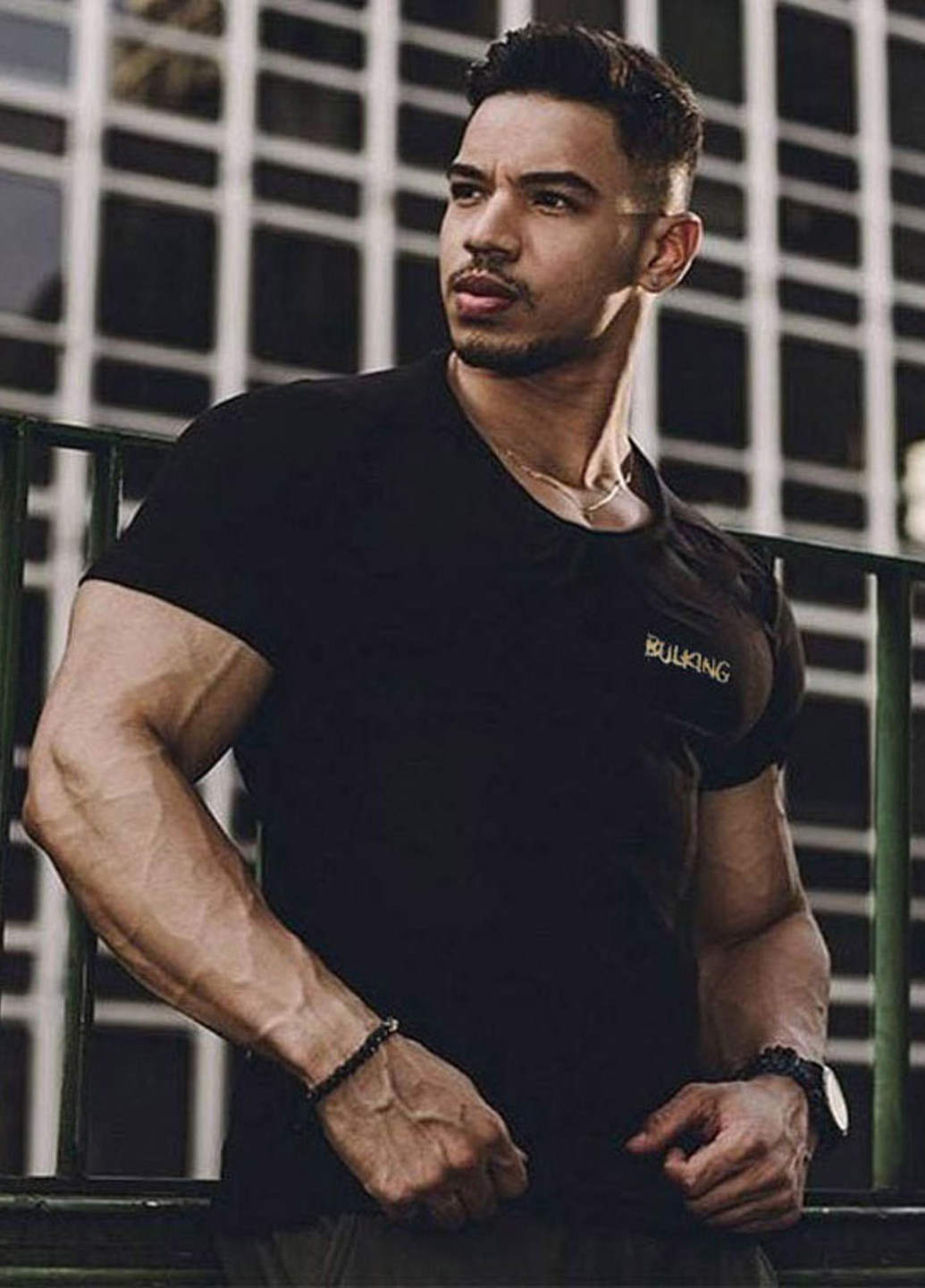 Черная модная мужская футболка с коротким рукавом MCET