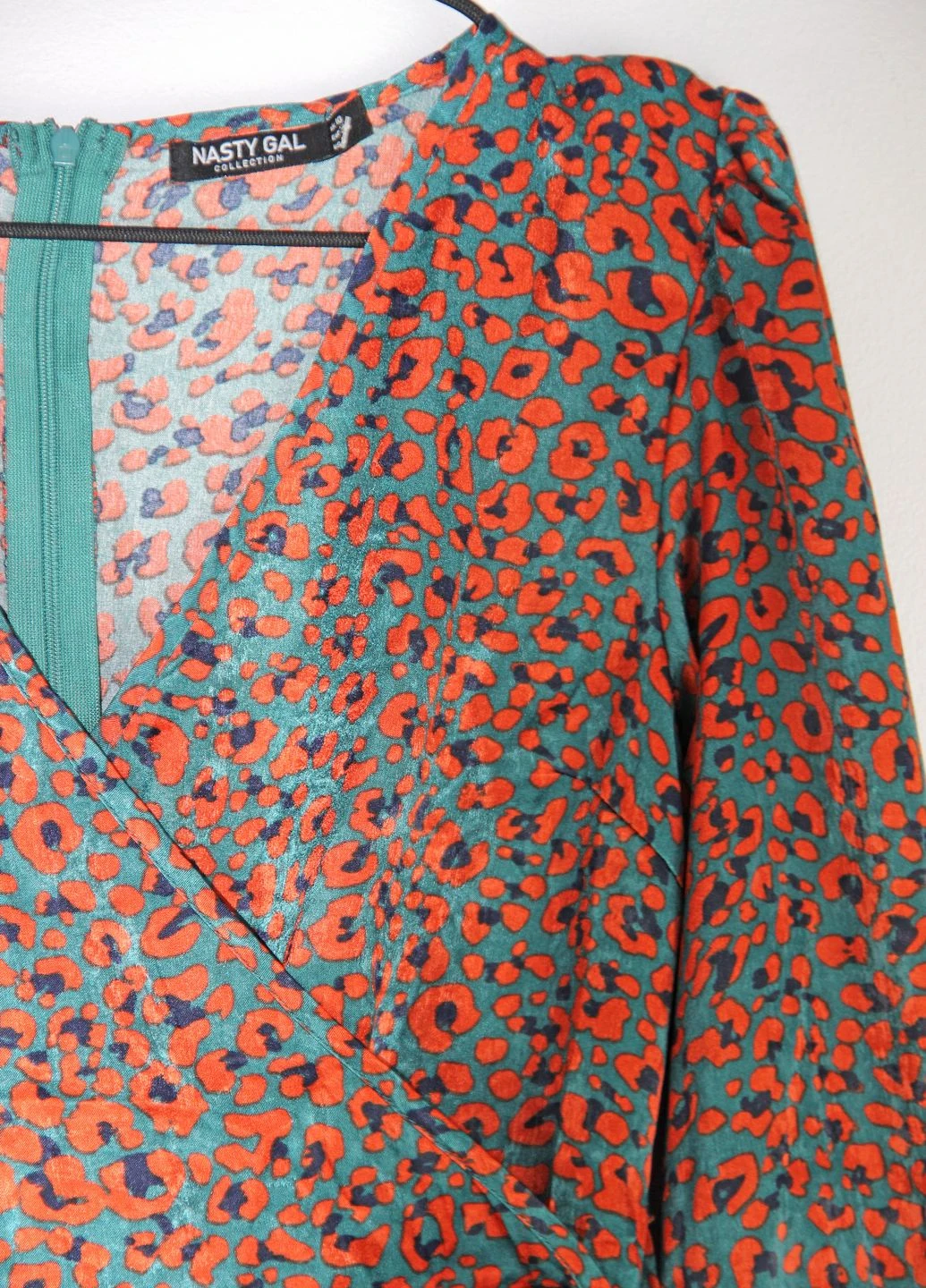 Зеленое платье Nasty Gal