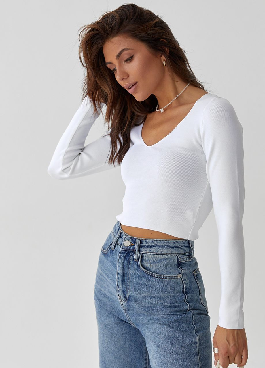 Білий короткий лонгслів з v-подібним вирізом білий колір Hot Fashion