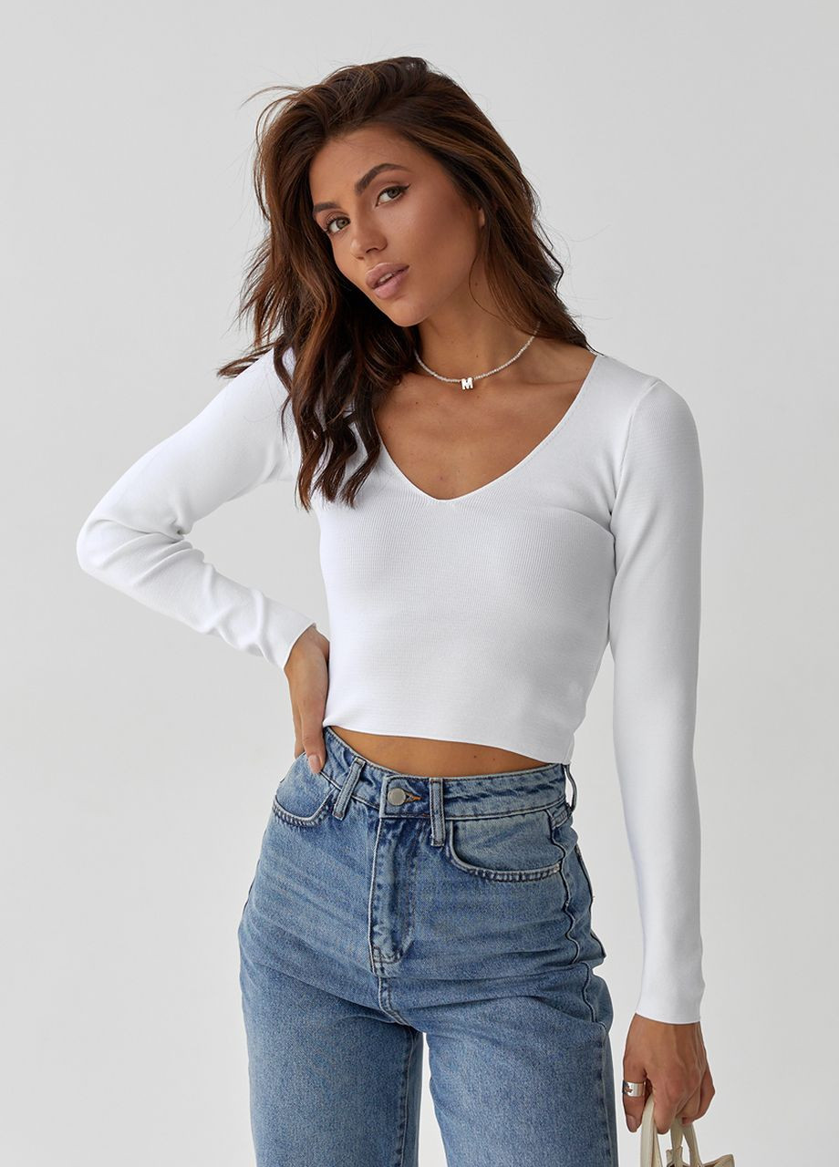 Білий короткий лонгслів з v-подібним вирізом білий колір Hot Fashion