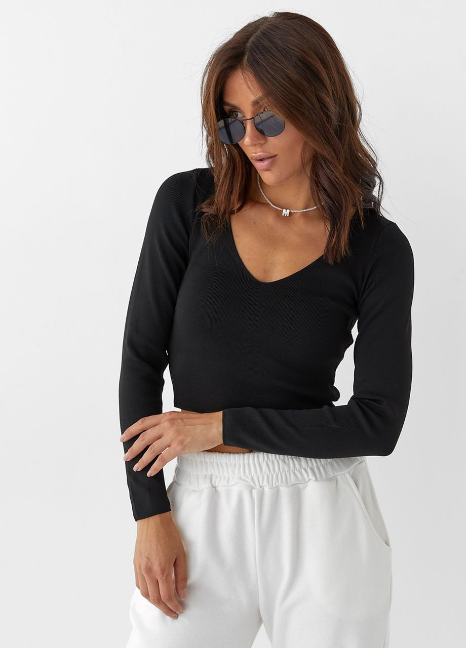 Чорний короткий лонгслів з v-подібним вирізом чорний колір Hot Fashion