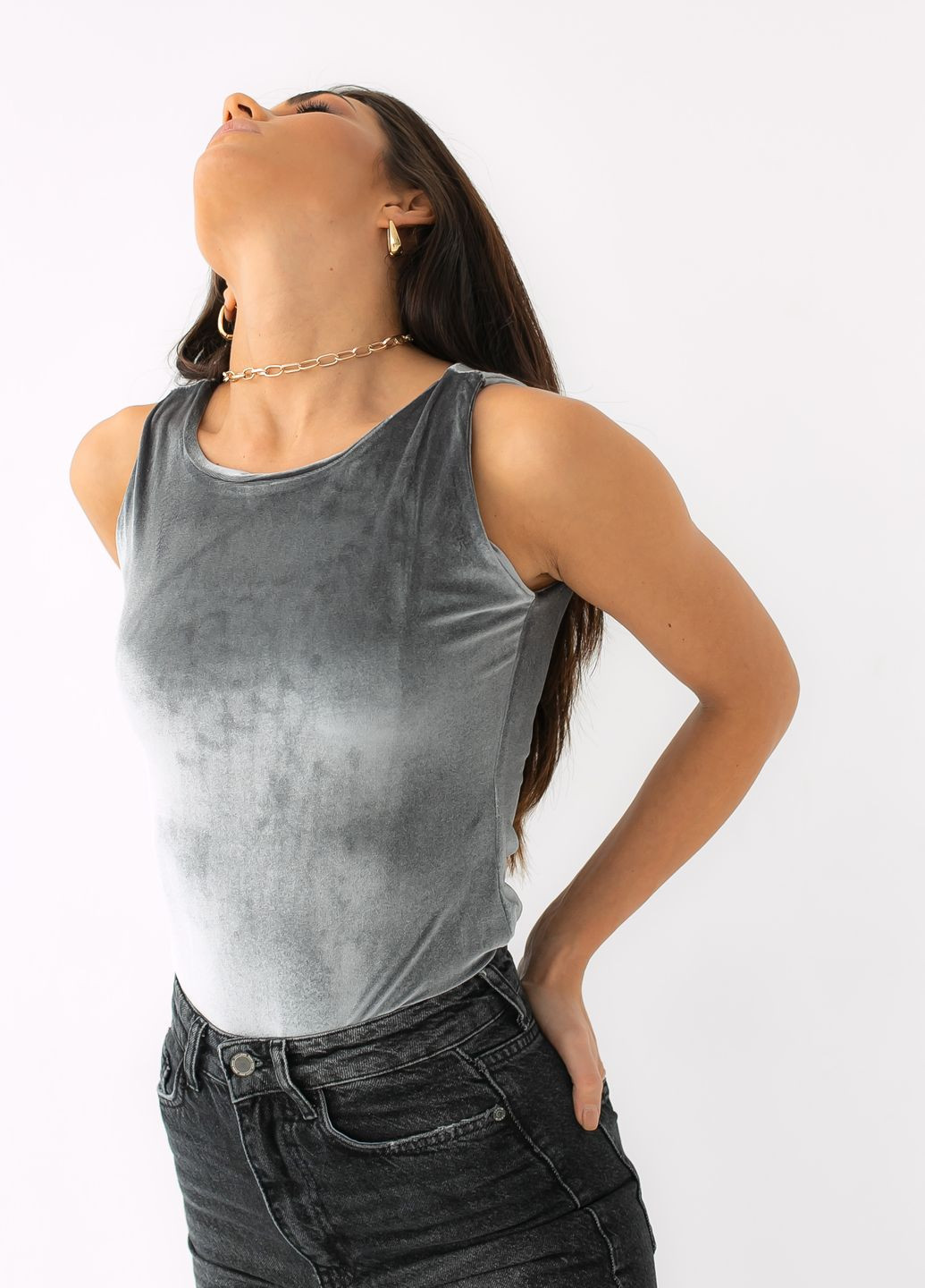 Серый демисезонный облегающее боди из велюра серый Hot Fashion