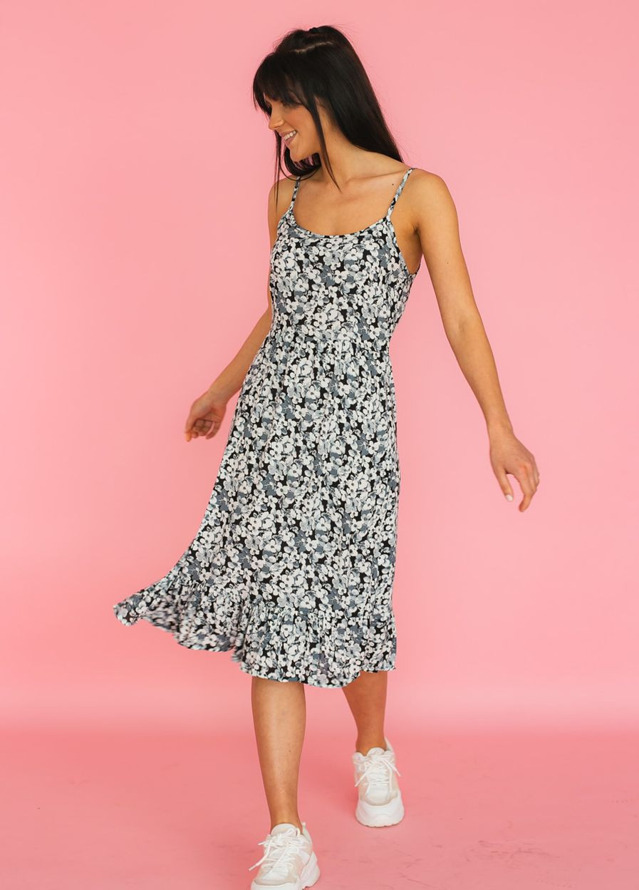 Білий літній сарафан з воланом по низу Sobe