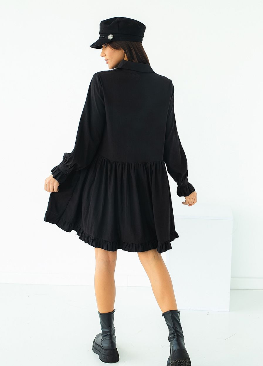 Черное свободное платье с оборкой внизу Hot Fashion