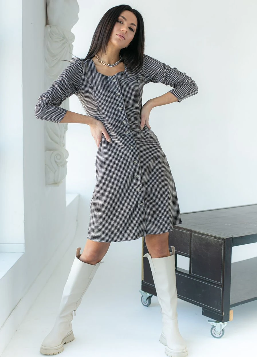 Черное платье из мягкого вельвета Lurex