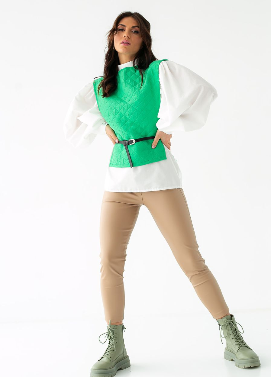 Зелёная блуза с объемными рукавами с накидкой и поясом Elisa