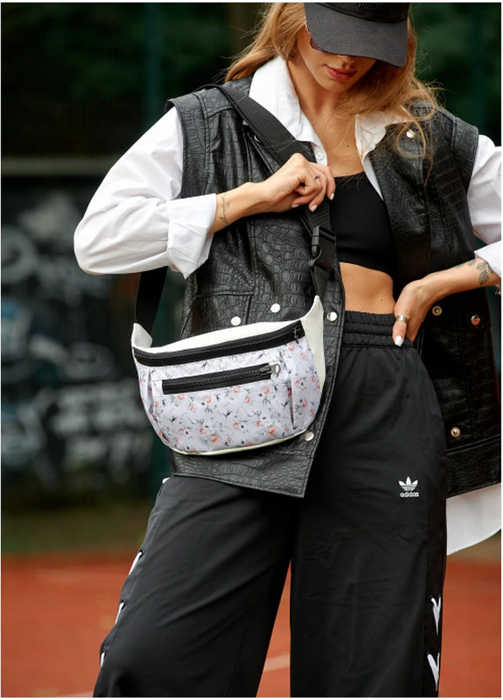 Жіноча сумка бананка 38х17х6 см Sambag (260169712)