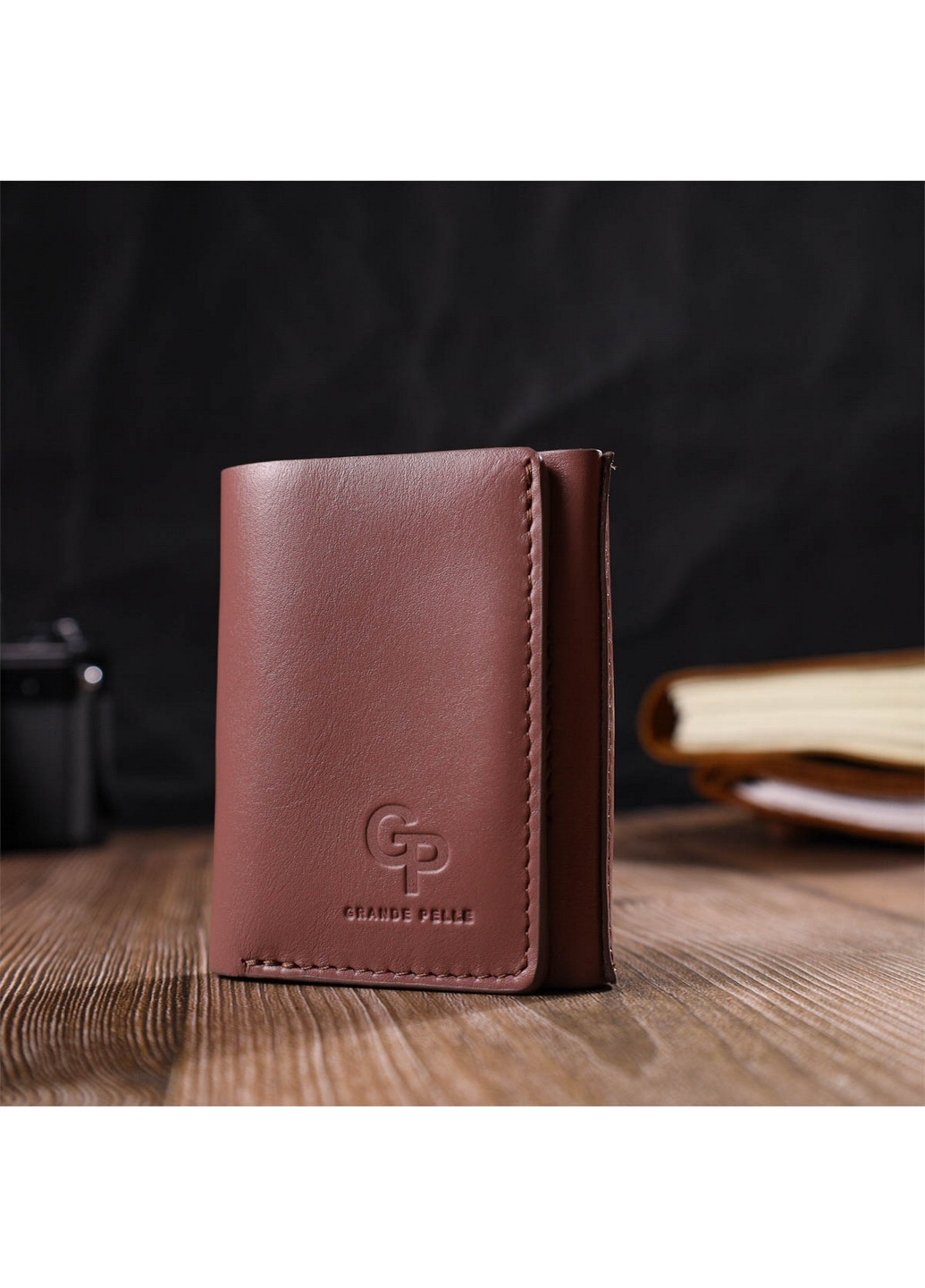 Жіночий шкіряний гаманець 8х10х1,5 см Grande Pelle (260171767)