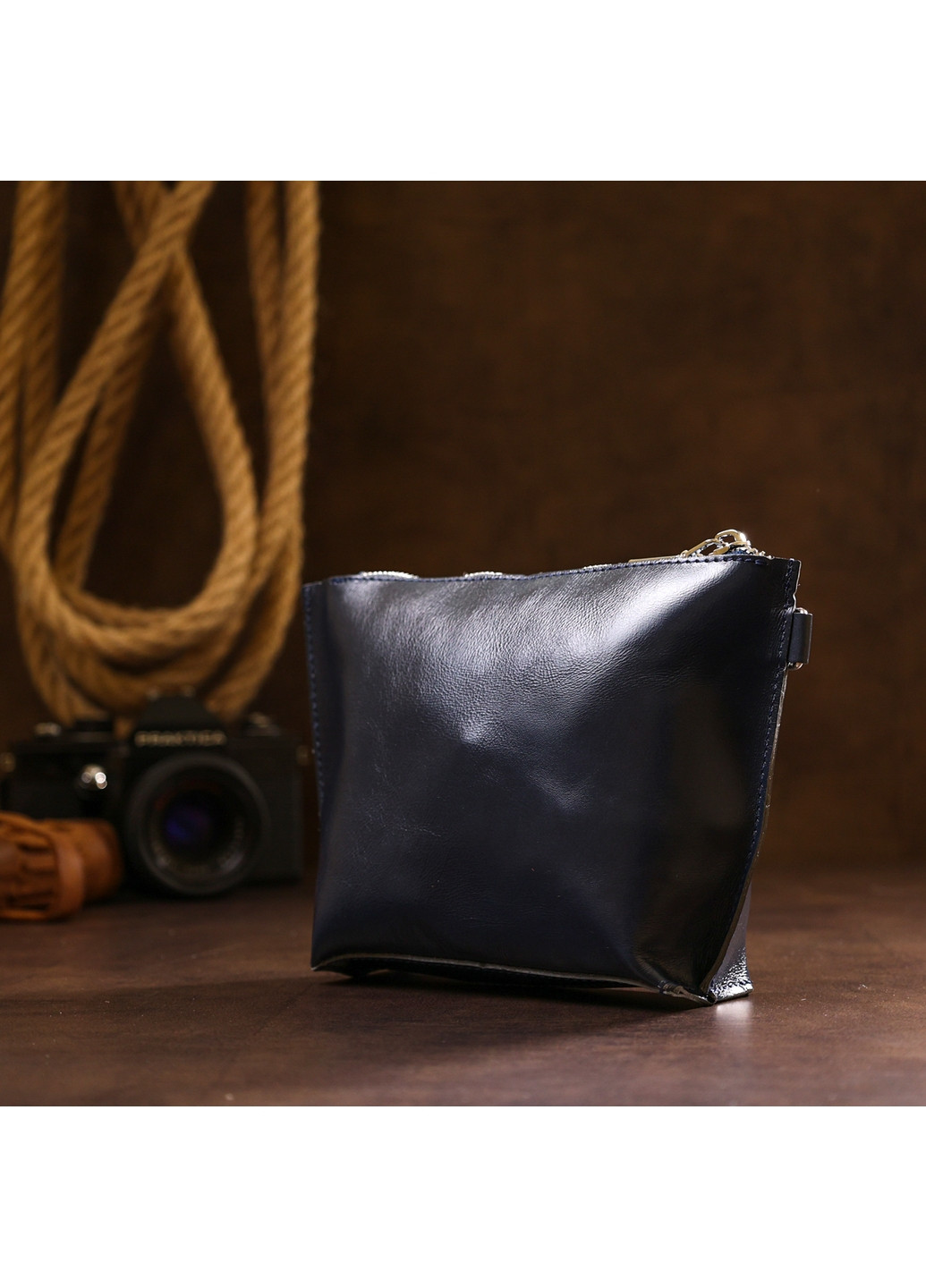 Женская кожаная косметичка 20х13,5х5 см Shvigel (260171336)