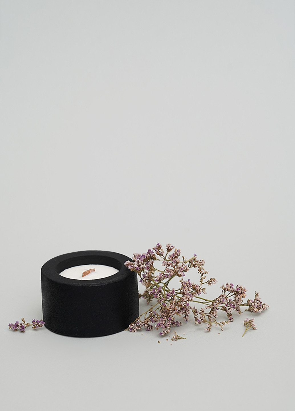 Свічка з ароматом білі квіти та бузок для напису ваших побажань з дерев'яним потріскуючим гнітом Svich Shop (260264693)
