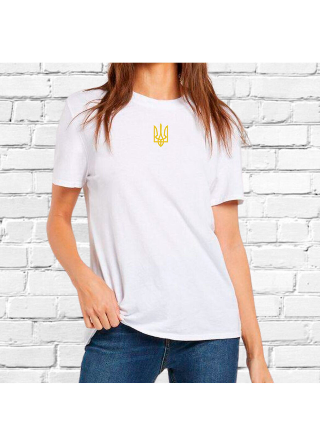 Біла футболка з вишивкою золотого тризуба жіноча білий 2xl No Brand